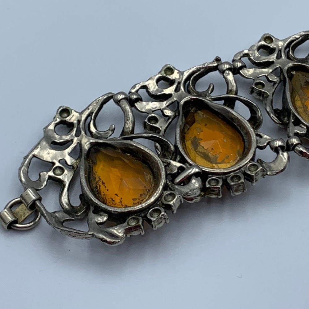 Vintage art deco Silver tone and Orange glass hinged Bracelet - Picture 11 of 12